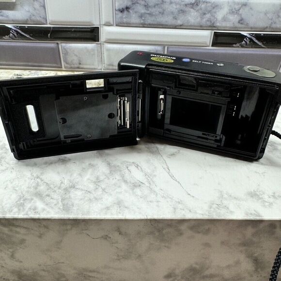 Olympus Infinity Jr 35mm Point & Shoot Camera w/ 35mm f3.5 Lens Tested - Picture 6 of 9